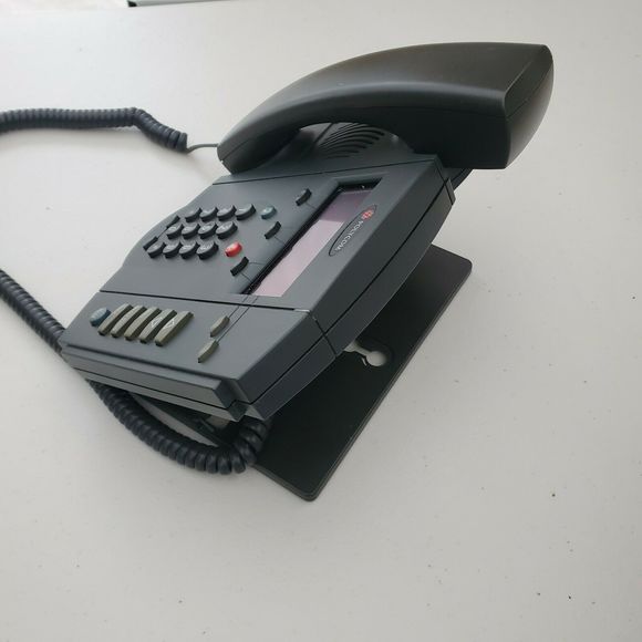 Polycom SoundPoint IP 301 SIP 2201-11301-001 Phone - Picture 5 of 6